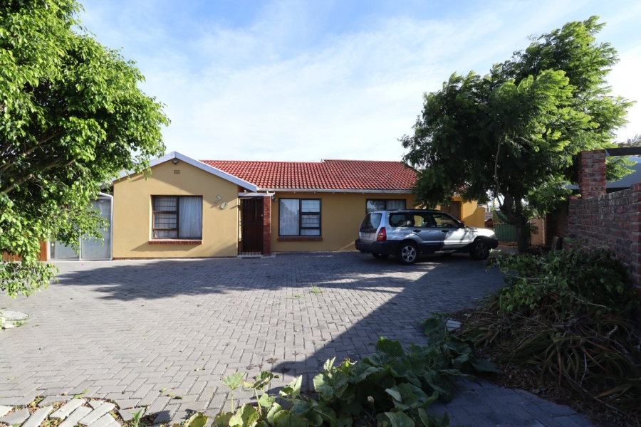 3 Bedroom Property for Sale in Greenshields Park Eastern Cape